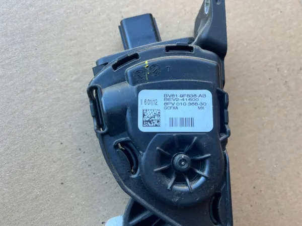 Ford Focus MK3 Kaasupoljin Potentiometri OEM BV619F836AB image 3