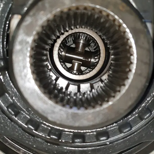 OEM R440-13/3.076 Differentialträger gebraucht image 5