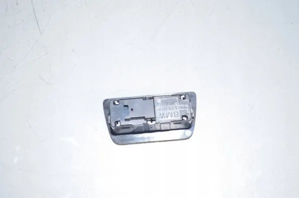 Módulo de control de maletero OEM 7412610 BMW X1 F48 image 6