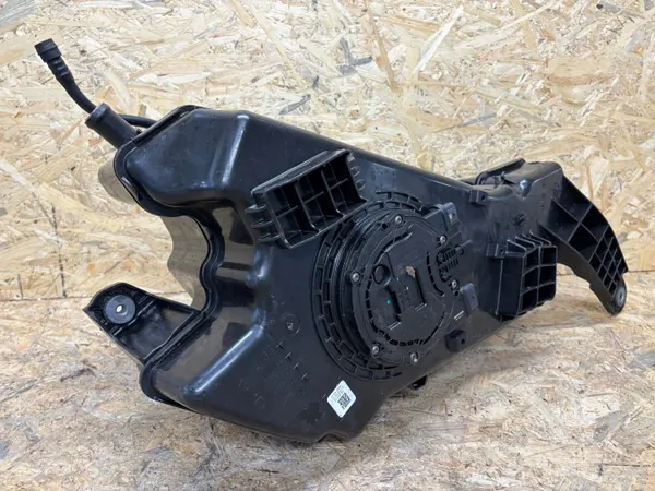 Depósito AdBlue BMW OEM 7440009 para X5 X6 G05 G06 image 3