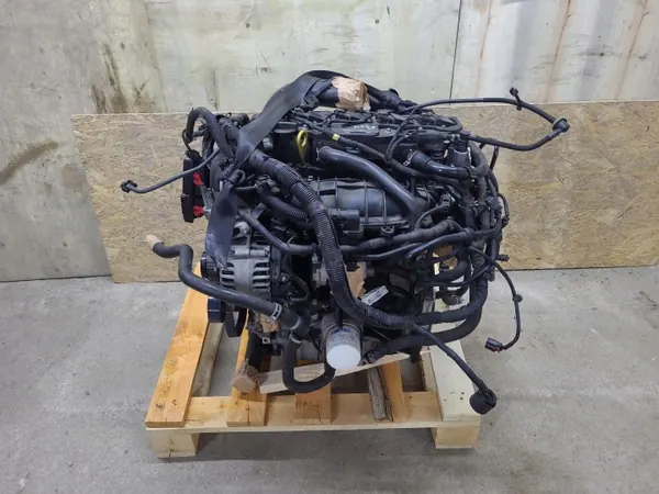 Begagnad Volvo B4164T motor för V40 2 2014 image 2