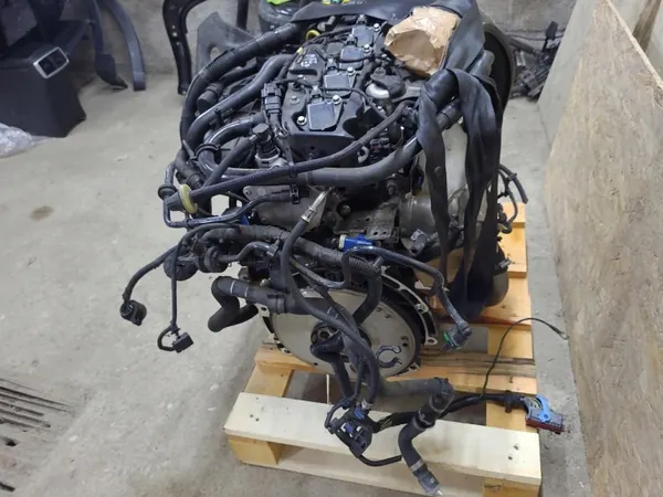 Begagnad Volvo B4164T motor för V40 2 2014 image 4