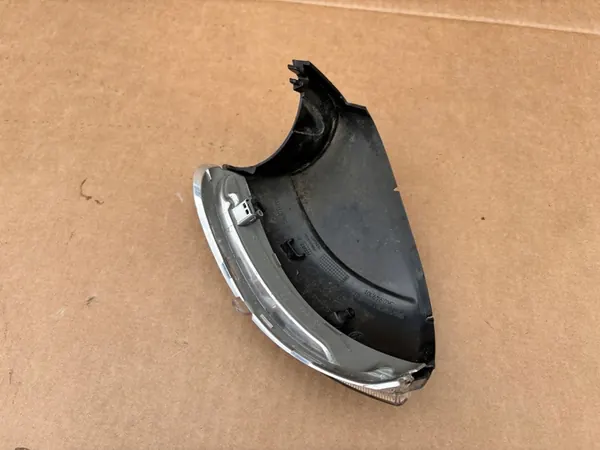 Indicador de espelho esquerdo VW Golf VI Touran 1T 5K0949101A image 3