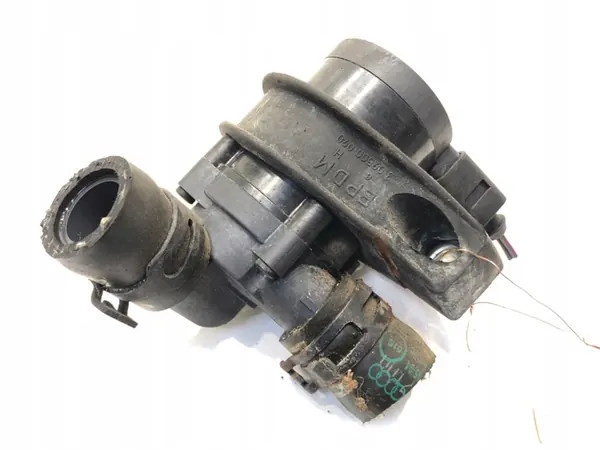 Extra Vattenpump Porsche Cayenne 4.5 340HK OEM 7L0965561E image 2
