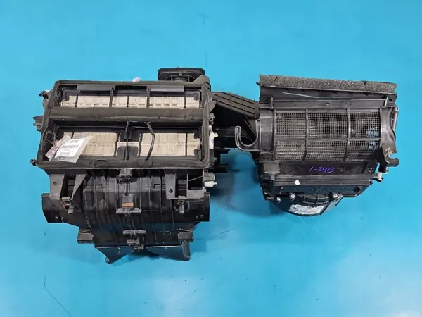 Aquecedor FIAT Freemont OEM 68105535AB Usado image 2