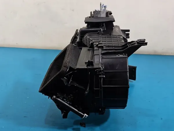 Aquecedor FIAT Freemont OEM 68105535AB Usado image 5
