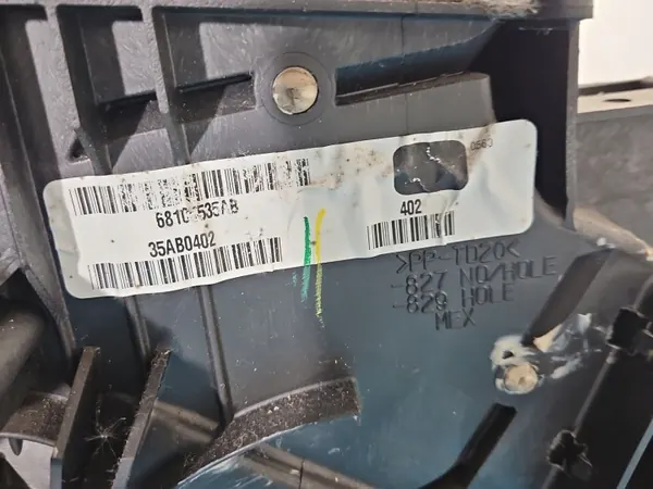 Aquecedor FIAT Freemont OEM 68105535AB Usado image 7