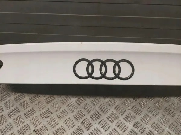 Audi A7 S7 Bagageluckfoder OEM 4G8827086M image 3