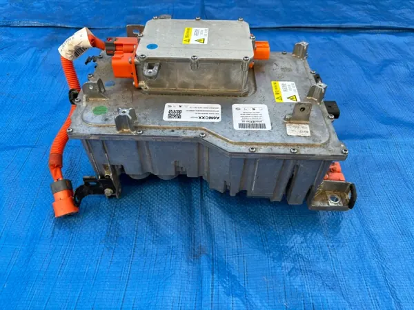 Onduleur électrique Peugeot 208 II - Pièce OEM image 5