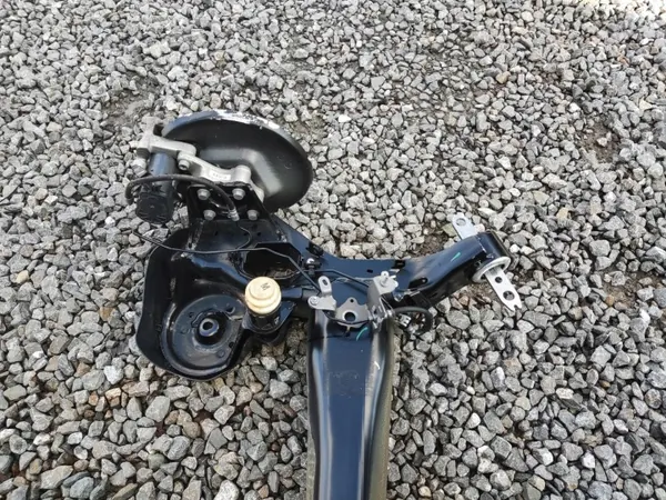 OEM OŚ BELKA TYŁ ZAWIESZENIE Achteras Peugeot 3008 II image 5