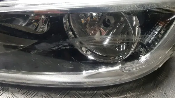 VOLVO V60 II Vasemman Puolen Ajovalot 31420115 image 6