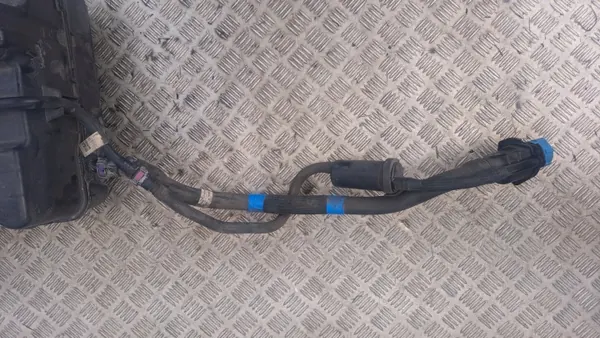 Tanque AdBlue Renault OEM 4113301AA - Usado image 5