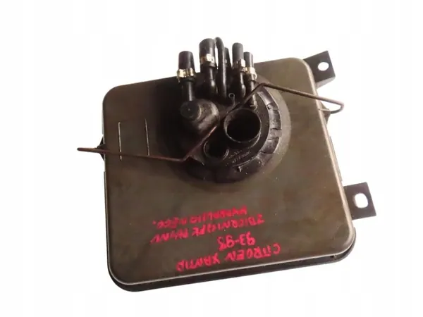 Tasaussäiliö Citroen Xantia 1993-2001 OEM 9611002380 image 2