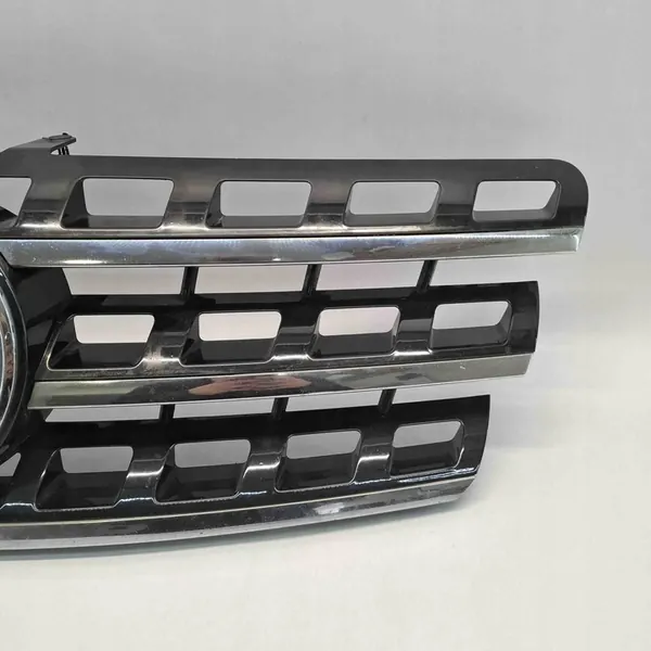 REJILLA MERCEDES-BENZ M (W164) 3.0L 2011 A1648802085 image 4