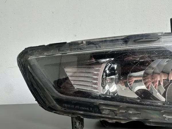 SEAT LEON III FR Rechter Halogenscheinwerfer ESI801 image 5