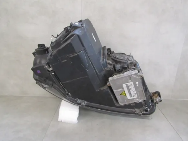 Faros delanteros Audi A3 8P Xenón 03-08 IZQ 8P0941003R image 3