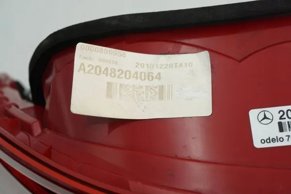 Rechter achterlicht Mercedes W204 A2048204064 image 8