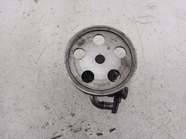 Bomba de direção assistida Audi OE 8E0145153 - Usada image 3