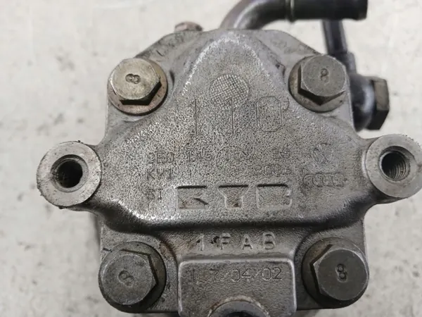 Bomba de direção assistida Audi OE 8E0145153 - Usada image 6