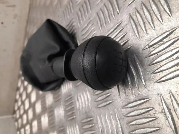 Pommeau de levier OEM 7LA 711 113 D pour VW Transporter image 2