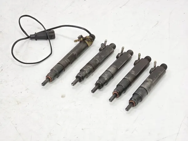 Set iniettori VW T4 LT 2.5 TDI 074130201C 074130202A image 5