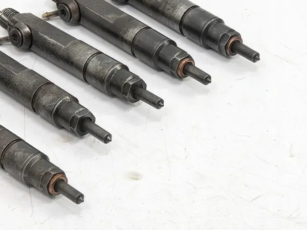 Set iniettori VW T4 LT 2.5 TDI 074130201C 074130202A image 6