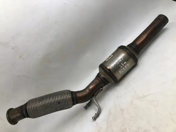 SEAT Katalysator OEM 5Q0131701 Gebraucht image 3