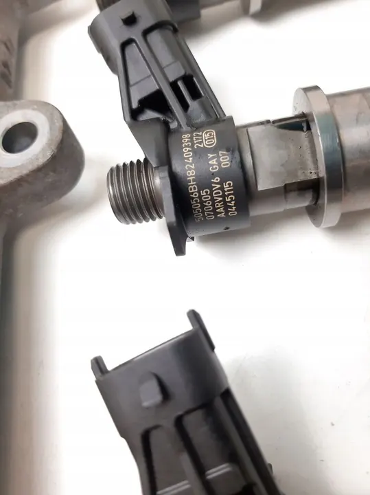 2008 Iveco Daily 35 - 40.10 Brandstofinjectieset 8200679828 image 3