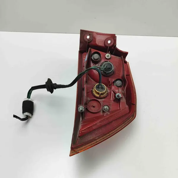 Luz trasera izquierda Mitsubishi Lancer 2008 image 6