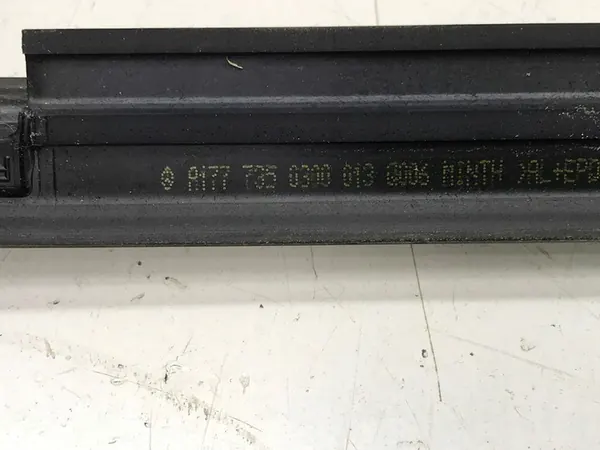 MERCEDES A W177 HB 2024 Hintere linke Fensterleiste A1777350300 image 9
