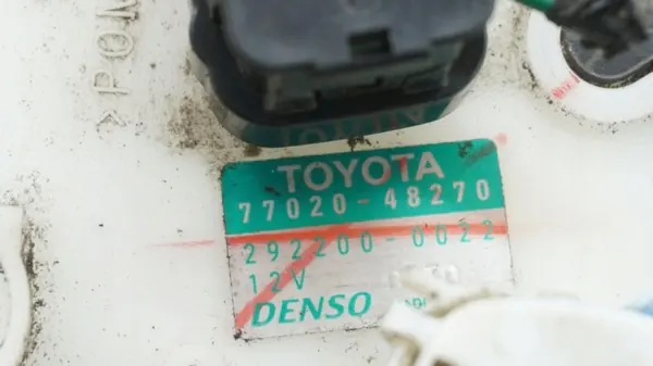 Polttoainepumpun kelluke OEM 77020-48270 Lexus RX 450H image 5