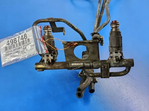 Rail d'injection Subaru Legacy BH 2.5 OEM 17523AA462 image 6