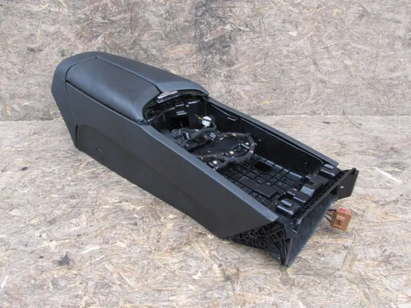 Maserati Ghibli III 2016 Armstöd OEM 1050883720 image 4