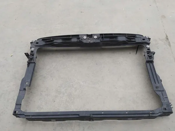 Volkswagen OE Frontverstärkung 5G0805588 image 2