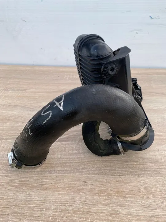 AUDI Q5 A5 Intercooler Rohr Resonator - 8K0129955A image 10