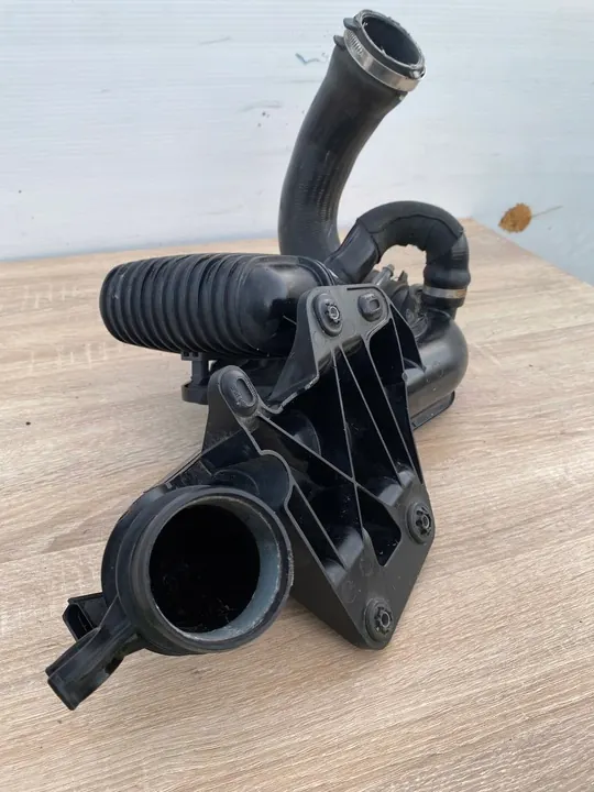 AUDI Q5 A5 Intercooler Rohr Resonator - 8K0129955A image 8