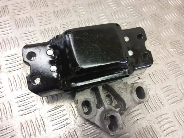 Soporte de motor AUDI Q3 2.0L Diesel 2016 5N0199555 image 6