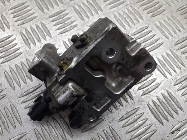 Distribuidor de Combustible Mitsubishi Carisma 1.8 GDI MR420916 E3T50271 image 2