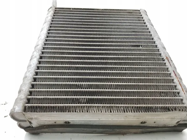 Volvo XC60 2011 Lämmitysydin A/C OEM L5174006 image 4