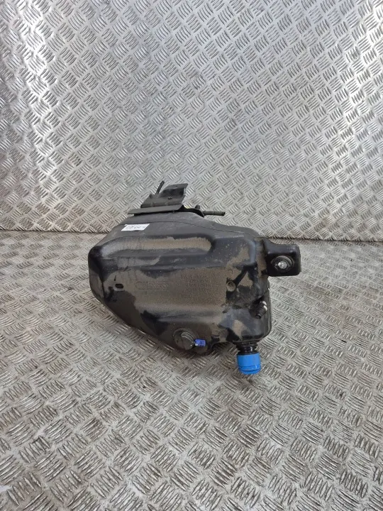 Tanque AdBlue usado OEM M8A25J228BB para Jaguar F-Pace image 5