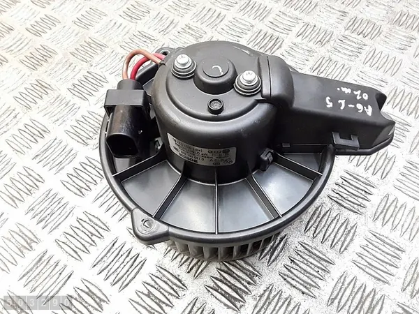 Lämmityspuhallinmoottori Audi A6 2002 4b1820021b image 2