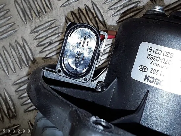 Lämmityspuhallinmoottori Audi A6 2002 4b1820021b image 4