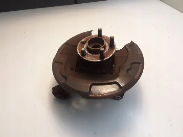Buje rueda trasera Ford OEM 2306521 - Usado image 2
