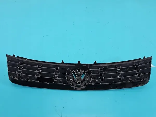 VW Passat B5 Grill 1995-2000 R. image 2