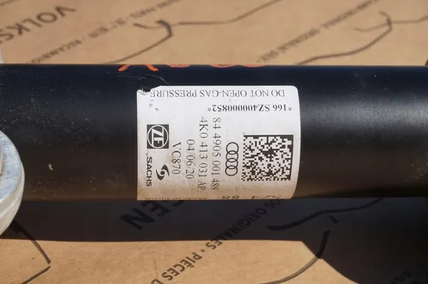 Amortizzatore Sinistro Audi A6 C8 4K 4K0413031AP image 6