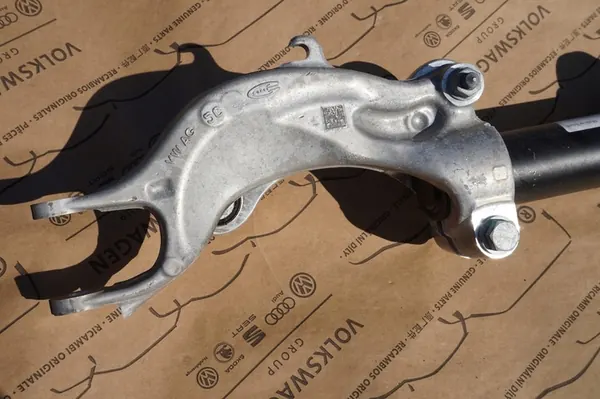 Amortizzatore Sinistro Audi A6 C8 4K 4K0413031AP image 8