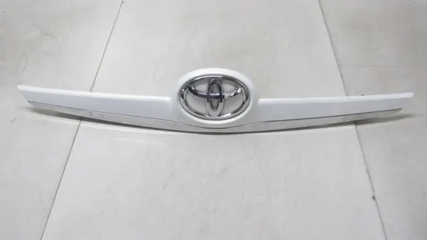 Toyota OE takaluukun lista OEM 76811-0F090 image 2