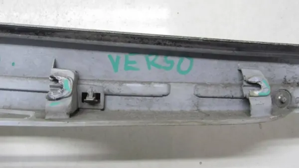 Toyota OE takaluukun lista OEM 76811-0F090 image 6