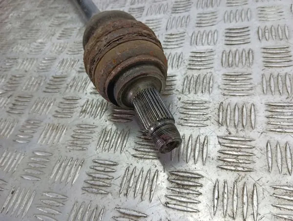 Vänster bakaxel BMW X5 E53 2002 image 3