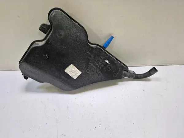 Depósito líquido lavaparabrisas con bomba OEM 7427885 BMW Serie 4 image 3
